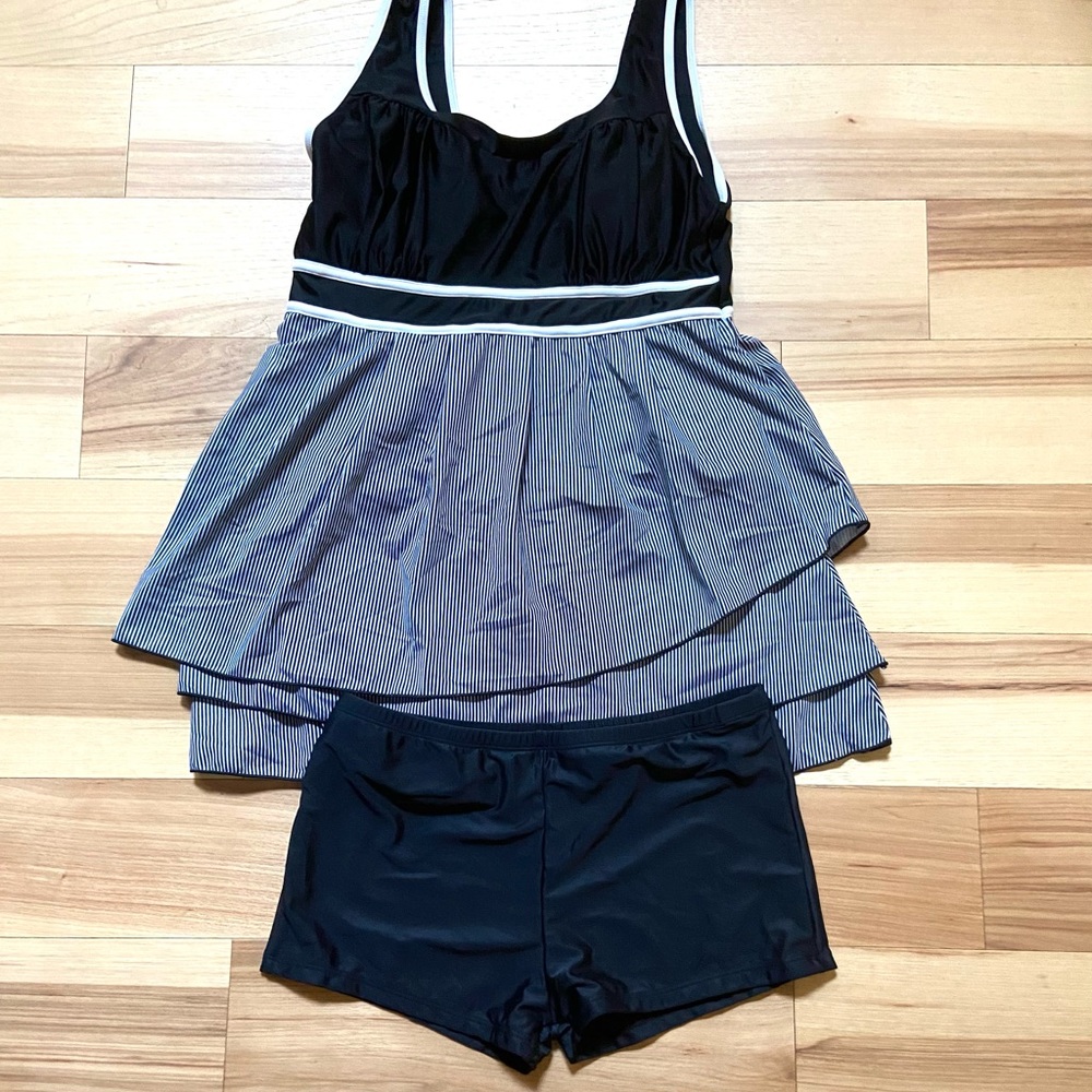 Swimwear 2-piece size XL
